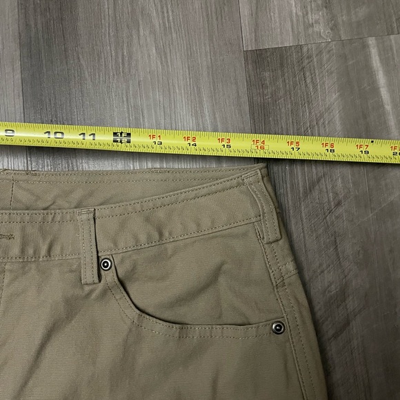 Duluth 14x33 work pants women’s tan - Picture 7 of 8